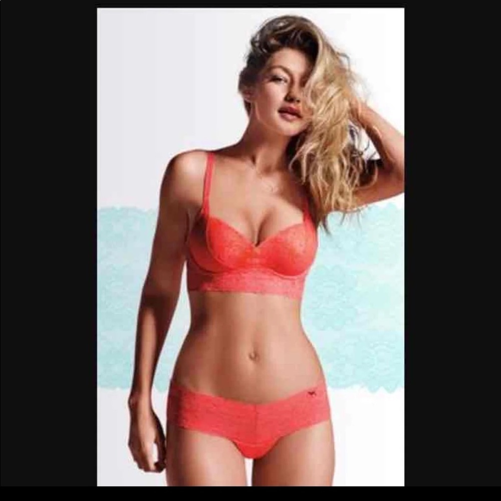 Victoria's Secret pink push-up bra